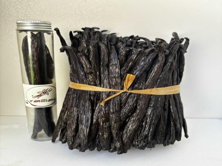 اعواد الفانيلا الطبيعية