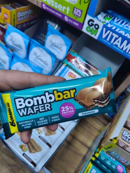 شوكولاته بومبار ويفر بطعم التراميسو